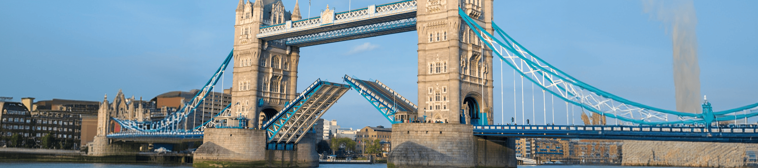 London sightseeing from an open-top bus